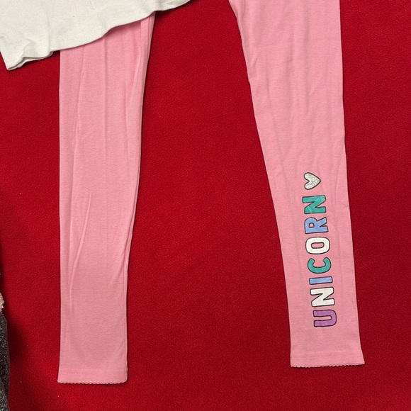 Girls two piece unicorn  pjs - Picture 3 of 4